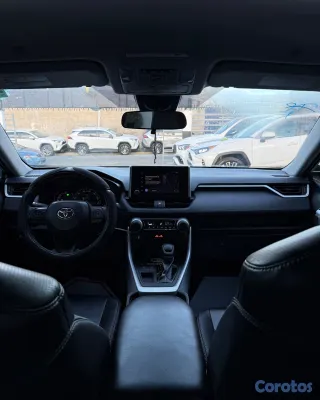 jeepetas y camionetas - TOYOTA RAV4 2023 LE PLUS 🤭 6