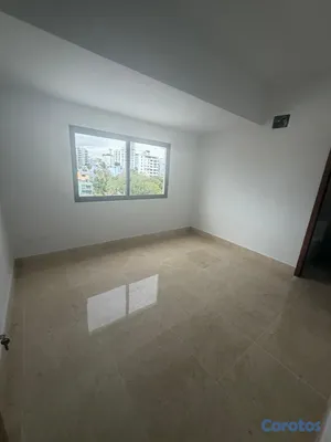 apartamentos - vendo nuevo los cacicazgos piso 5 tres habitaciones con baño dos parqueos balcón 7