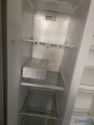 electrodomesticos - Nevera de dos puertas Frigidaire. 9