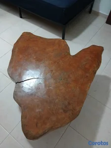 VENDO MESA PARA SALA O TERRAZA TRONCO DE MADERA