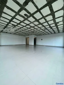 Local Comercial en Venta y Alquiler.