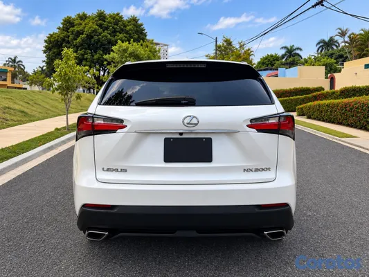 jeepetas y camionetas - Lexus NX200t AWD 10