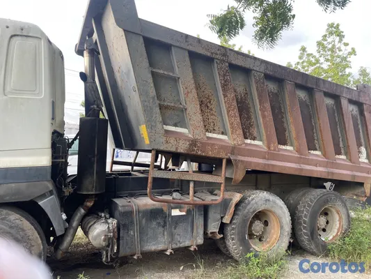 camiones y vehiculos pesados - Camión de Volteo Hino 700 6