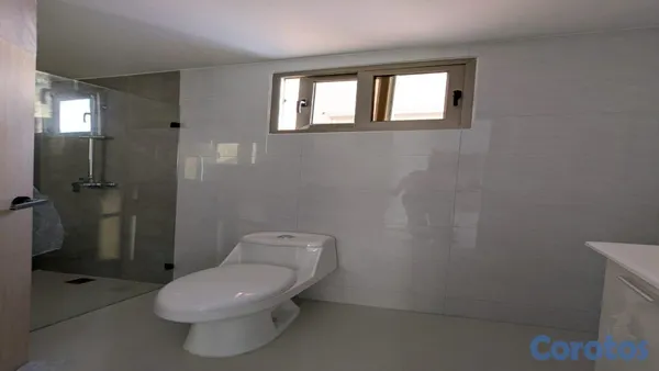 apartamentos - Alquiler de cómodo de apartamento 2 habitaciones en Evaristo Morales 9