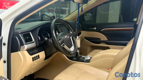 jeepetas y camionetas - 2019 Toyota Highlander Limited Platinum AWD 5