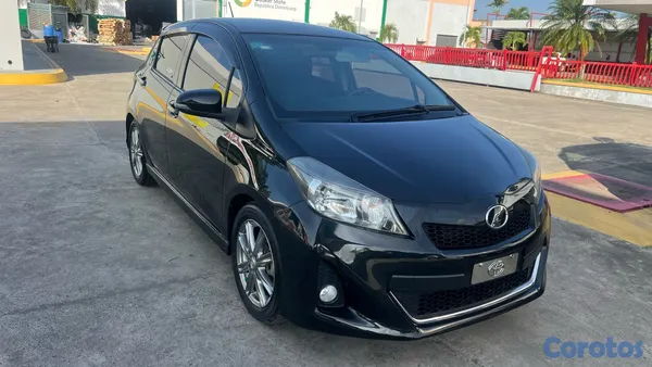 carros - Toyota Vitz Rs Full 2012 Yaris Fit Corolla Civic Logo Demio Swift Kia Alto Duet  5