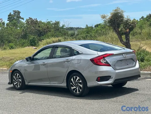 carros - HONDA CIVIC 2018 LX CLEAN CARFAX FINANCIAMIENTO DISPONIBLES  7