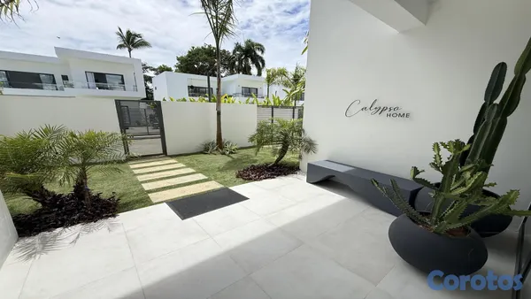 casas vacacionales y villas - Lujosa Villa a Estrenar de 3 Habitaciones en Alquiler cerca de Playa Bonita 4