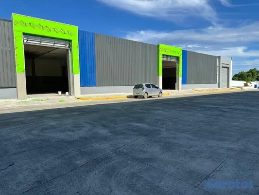 oficinas y locales comerciales - NAVE EN ALQUILER – AUTOPISTA LAS AMÉRICAS 7