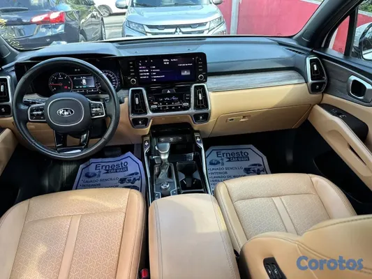 jeepetas y camionetas - Kia Sorento 2021 
 4