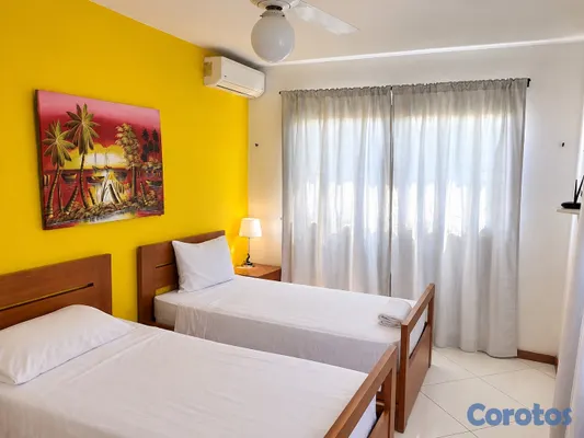 casas - Villa de 4 habitaciones con piscina en Las Ballenas 12