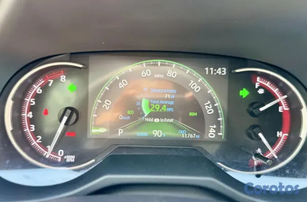 jeepetas y camionetas - Toyota RAV4 2025 XLE Premium 2