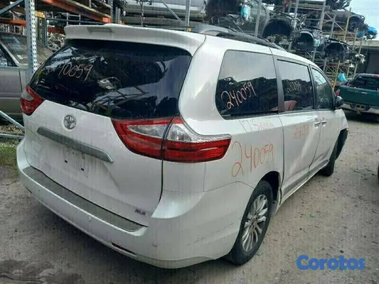 repuestos - VENDO EL MOTOR CON TRANSMISIÓN PARA 2017 TOYOTA SIENNA XLE 3.5L FWD 2