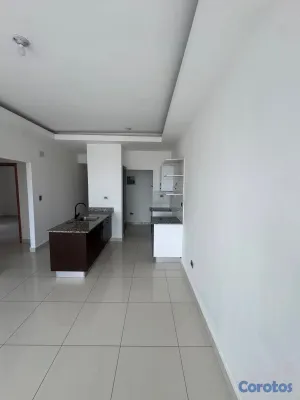 apartamentos - alquiló renacimiento piso 6 dos habitaciones 2.5 baños parqueo balcón área de la 5