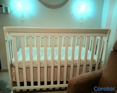 Cuna y colchon bebé como nueva