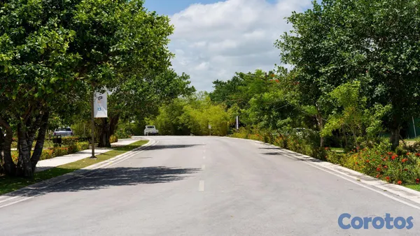 solares y terrenos - Solares en venta en Royal Gardens Estates, Vistacana, Punta Cana 4