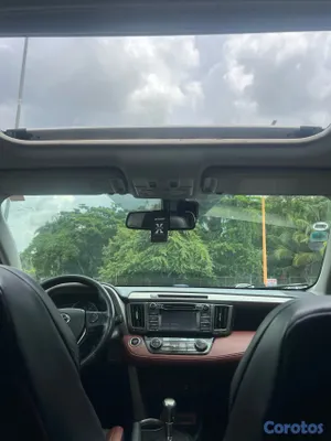 jeepetas y camionetas - Toyota RA4 2014 limited 4*4 6