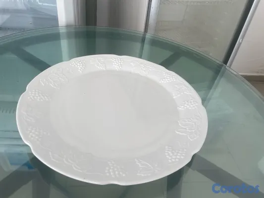 cocina - mesa,butaca para fesayunador,sillas Tifani y mesas redondas platos y más  13