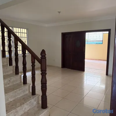 casas - Vendo hermosa casa de dos niveles en San Geronimo, Distrito Nacional. 8