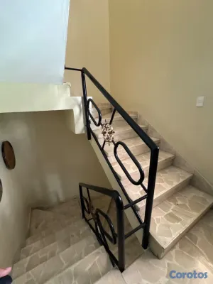 apartamentos - vendo Evaristo Morales tercer nivel tres habitaciones 2.5 baños dos parqueos  15