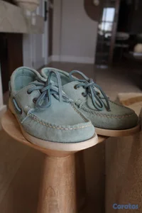 Zapatos náuticos verde agua con cordones y suela b