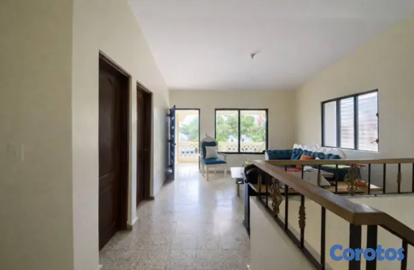 casas - Casa en Venta de Dos Niveles en Miramar 15