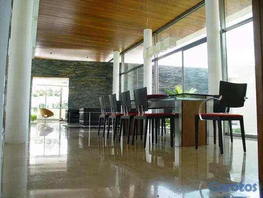 casas - vendo mancion cerro altos pídeme todo los detalles e información y te la envio 
 8