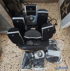 Sistema de Audio Logitech Z5500 (Todo junto: Juego