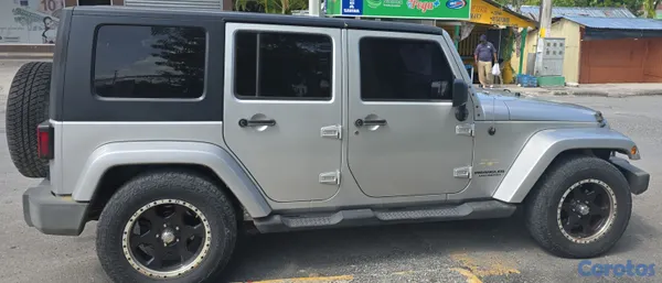 jeepetas y camionetas - JEEP SAHARA UNLIMITED - WRANGLER 2
