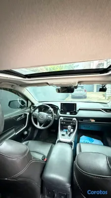 jeepetas y camionetas - Toyota rav4 2019 xle clean carfax  5