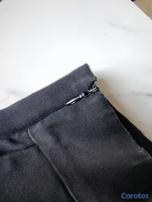 ropa para mujer - Pantalón corto con pinzas y zipper 2