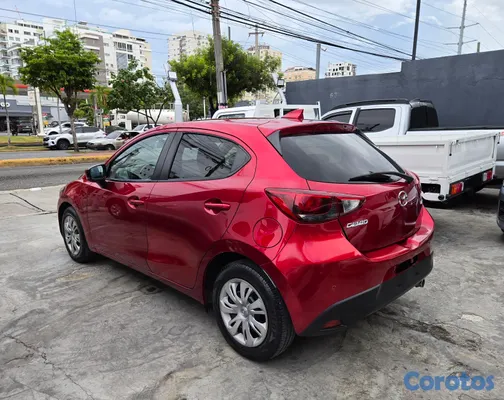 carros - Mazda Demio 2019 4