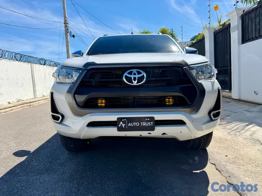 jeepetas y camionetas - Toyota Hilux 2022 2.4  10