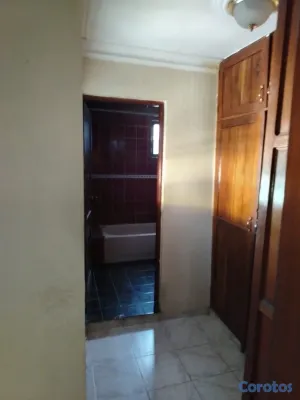 casas - la casa está en excelente condiciónes.  11