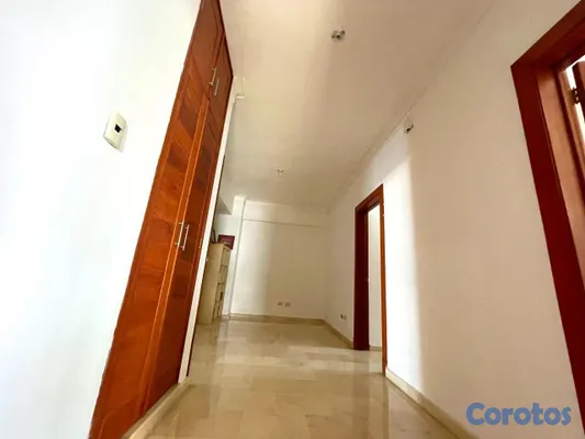 apartamentos - Se Vende Apartamento en Evaristo morales, 6to piso de 425 mts  3