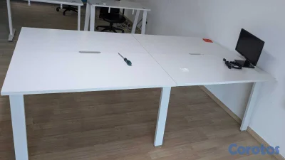 Venta de escritorio y Aire Acondicionados