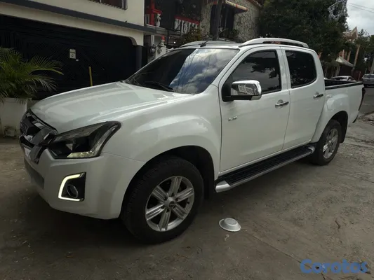 jeepetas y camionetas - Camioneta DMAX 2019 - Única Dueña - 88 KM - Mantenimiento en la casa 4