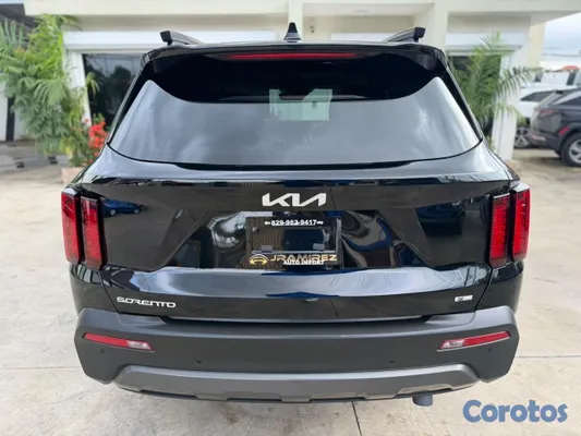 jeepetas y camionetas - Kia Sorento EX X-Line 2023 5