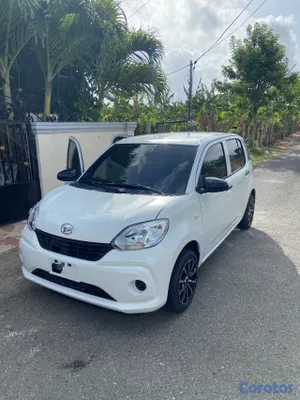 carros - dahiatsu boon Toyota passo 16