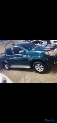 jeepetas y camionetas - Toyota Hilux Diésel 4×4 excelente condiciones el mejor vehículo todo terreno  3