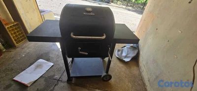 BBQ CHAR BROIL CARBON CASI NUEVO