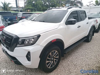 Nissan frontier 2021 4x4 