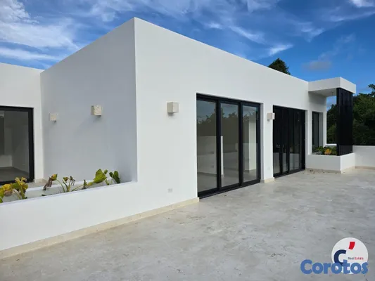 casas - Luxury 4-Bedroom Villa for Sale – Punta Cana Villa 8