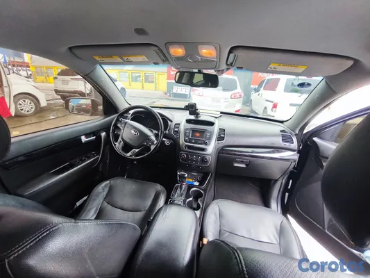 jeepetas y camionetas - VENTA DE KIA SORENTO  8
