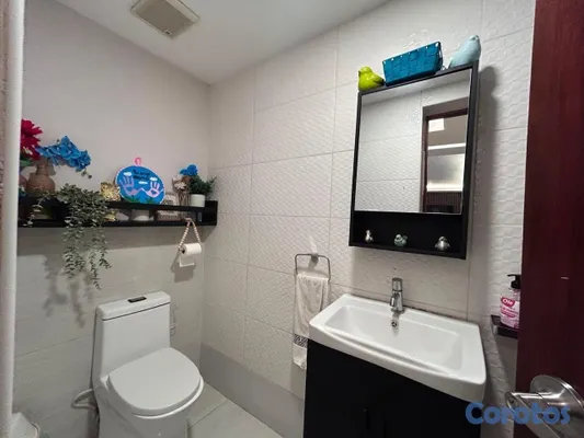 apartamentos - vendo en el millón primer nivel tres habitaciones 2.5 baños dos parqueos balcón 13