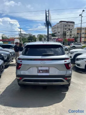 jeepetas y camionetas - Hyundai Cantus Semi FULL 2022 8