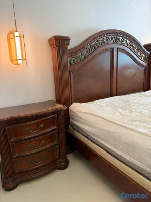 muebles y colchones - Cama king con dos mesas de noche Wynwood  3
