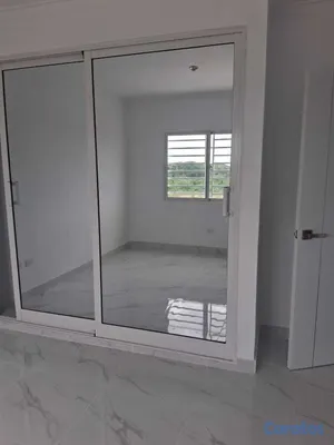apartamentos - SE ALQUILA LUJOSO APARTAMENTO NUEVO DE PAQUETE 2