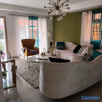 casas - Casa familiar en Residencial Cerrado y seguro dos viviendas en  Aut.San Isidro 10