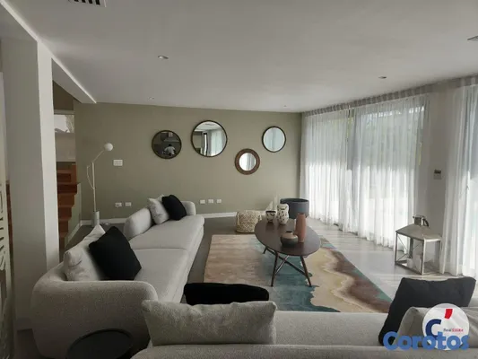 casas - Villa Minimalista de Lujo con Piscina en Punta Can 8